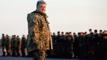 ”Знищував батальйони”: бійці ЗСУ зганьбили Порошенко на всю Україну