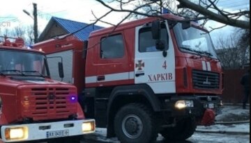 Сусідні будинки спалахнули немов сірники: НП сталася в Харкові, кадри з місця