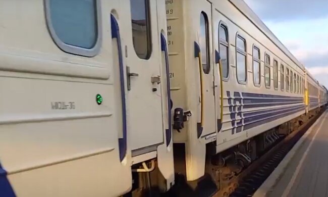 Новый график движения поездов в Днепропетровской области