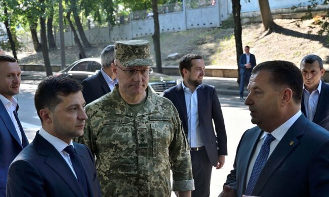 Полторак зірвався і оголосив війну Зеленському: “визначтеся вже”, гримить скандал