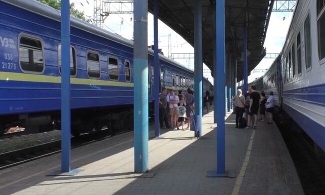 новый график движения поездов в Днепре и области