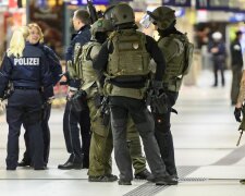 Вооруженный преступник захватил заложников в банке Германии