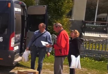 Гуманитарная помощь для пенсионеров в Харьковской области