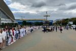 Тисячі білорусів вийшли на вулиці з дітьми, міліція вже безсила: країна занурилася в єдиний бунт