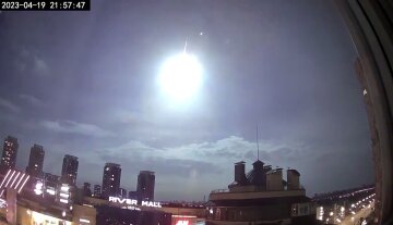 Таємничі спалахи над Києвом, несподівані подробиці: "Це не супутник NASA"