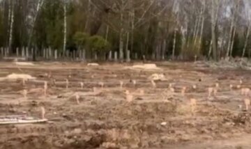 "Скільки свіжих могил": з'явилися кадри величезного кладовища в Чернігові, де поховані загиблі від рук окупантів