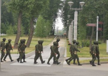 "Думаете, вернетесь живыми?": партизаны Беларуси предупредили армию Лукашенко