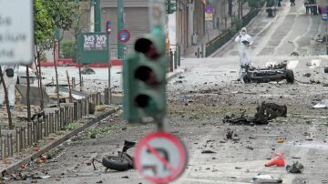 Взрыв в центре Афин: появились кадры последствий (видео)
