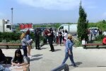 украинцы в масках на улице
