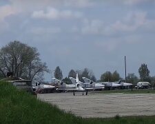 Білорусь віддала військам росії важливий аеродром: у Генштабі вказали на тривожний сигнал