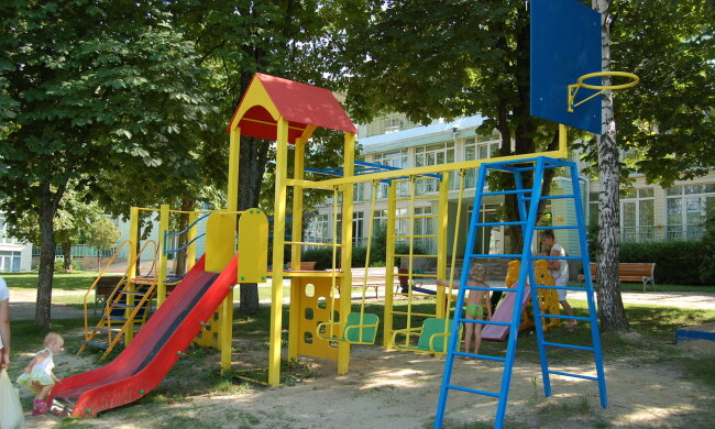детская площадка