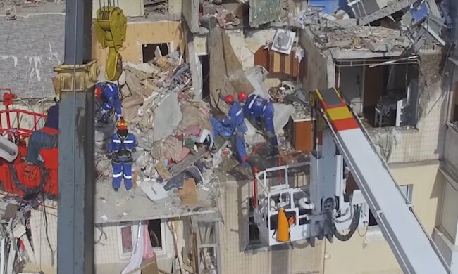 взрыв многоэтажки в Киеве, взрыв дома на Позняках