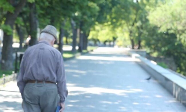 Пенсії в Україні будуть міняти щороку, Мінфін зробив важливу заяву: як зміняться виплати