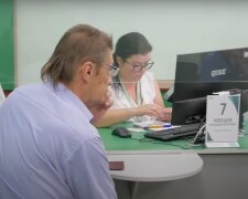 Гуманитарная помощь для пенсионеров в Черкассах