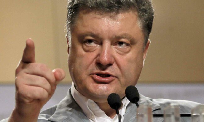 Порошенко призывает украинцев надеяться только на себя – политолог