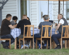 Процес звільнення посадовців КМДА, які в робочий час святкували день народження на режимному обʼєкті, запущено - ЗМІ