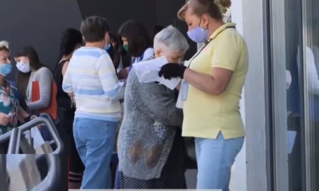 пенсії, пенсіонерка, пенсіонери, виплати, пфу