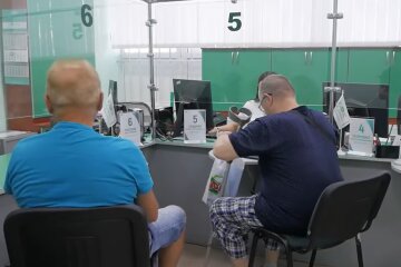 Гуманітарна допомога для пенсіонерів у Полтаві