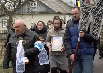 29-летнего мужчины не стало на третий день после мобилизации, родные возмущены: "на теле парня были заметны травмы"