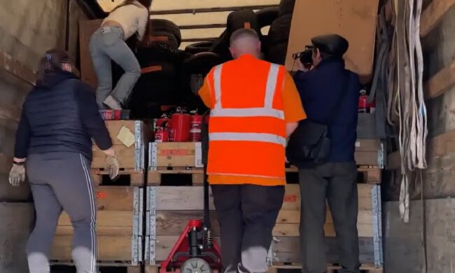 Гуманитарная помощь для пенсионеров в Киеве