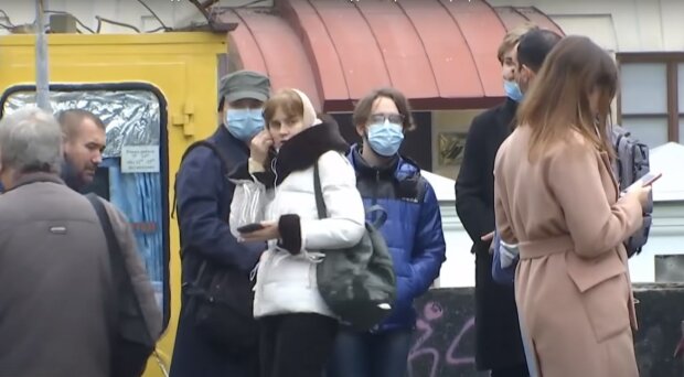 Украина может избежать локдауна, в ВОЗ назвали единственный способ: "Люди должны делать лишь одно"