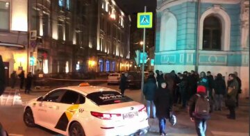 Під час розстрілу в центрі Москви люди їли і сміялися: багато жертв, відео