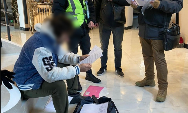 В Украине обнаружили миллионные убытки: закупка военной формы обошлась втрое