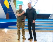 Кличко вручив нагороди до Дня Захисників і Захисниць: «Сьогодні близько 200 000 киян захищають країну»