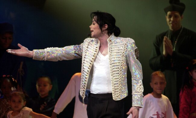 Майкл Джексон