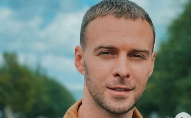 Макс Барських на відпочинку вразив видом на тлі райських пейзажів:
