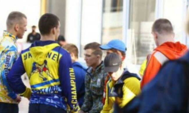 Студенты взбунтовались под Радой, уже нет сил терпеть: кадры с места событий