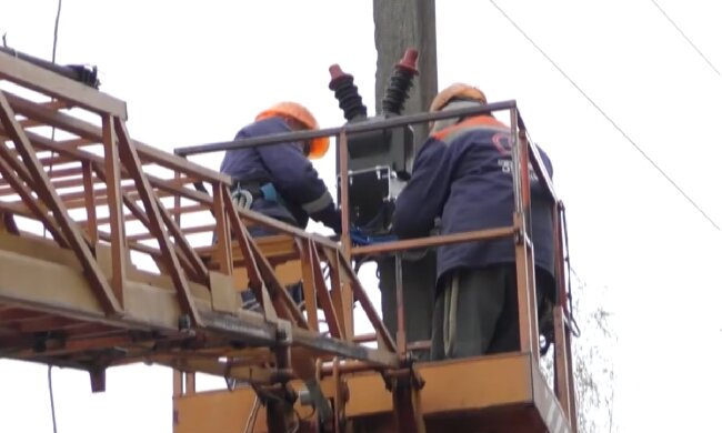 Графики отключения света в Ровенской области на 13 февраля