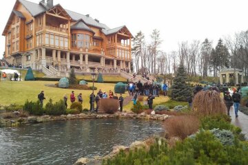 Межигорье, Янукович