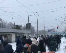 "Люди не можуть дістатися на роботу": стихія накрила Харків, місто паралізоване, фото
