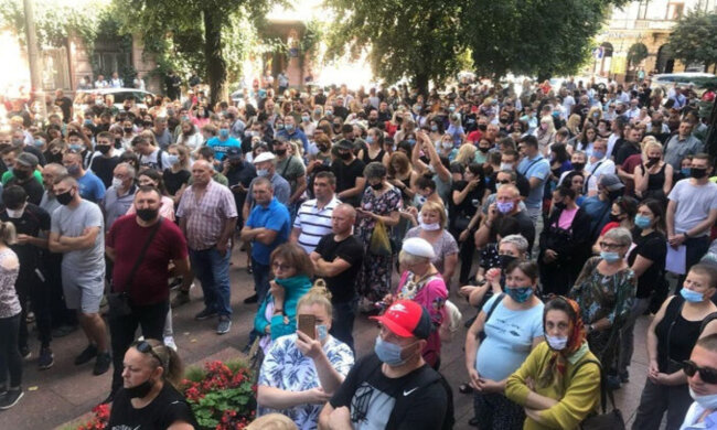 В "красных зонах" взбунтовались против решения Кабмина, принято радикальное решение: "Школы и детсады будут..."