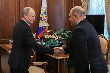 Михаил Мишустин с Путиным