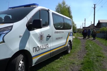 Бача, Макаров, полиция, братская могила, тела