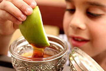 еврейский новый год блюда, яблоки в меду