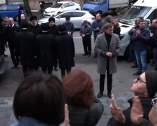 "Боже, який молодий": з відомим українським актором і ведучим прощалися оплесками