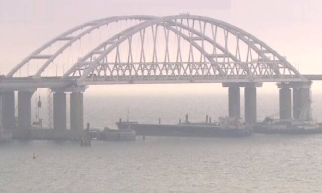 Черное море, Крымский мост, скриншот: YouTube
