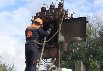 Графики отключения света в Днепропетровской области на 17 июля
