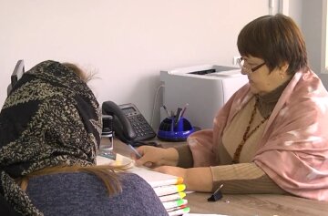 Денежная помощь по уходу для пенсионеров в Одесской области