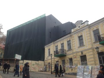 Как выглядит изнутри скандальный театр на Подоле (фото)