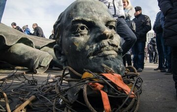 Украина избавилась от коммунистического наследия — Вятрович