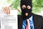 Десяток «титушек» вломились в квартиру к киевской семье: «кредит обернулся катастрофой»