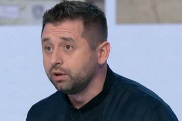 Арахамія публічно образив ведучого CNN через критику закону про олігархів