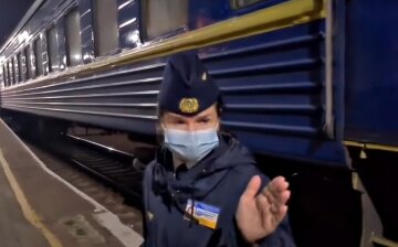 Пенсионер попал под поезд в Одессе: фото с места происшествия