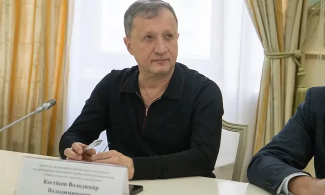 Володимир Костиков