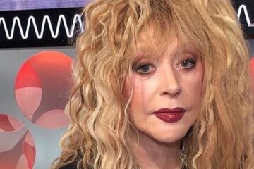 Втомлена Пугачова у всьому чорному розтривожила мережу: "Немає майбутнього"