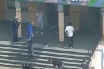 Стрельба прогремела в школе, много погибших и раненых: первые кадры трагедии в РФ